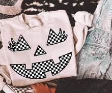 Load image into Gallery viewer, Checkered pumpkin Sweatshirt
