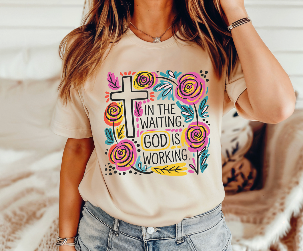 In the waiting. God is working ✝️tees Tee Shirt